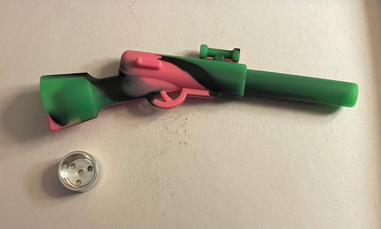 Pipe - 11cm - Silicone Rifle Camouflage Pipe - 1 Pcs - Green, Pink and Black / Purple and Black - Durable - Easy Clean - Auzunuti Gift Store / Tobacconist Supplies;