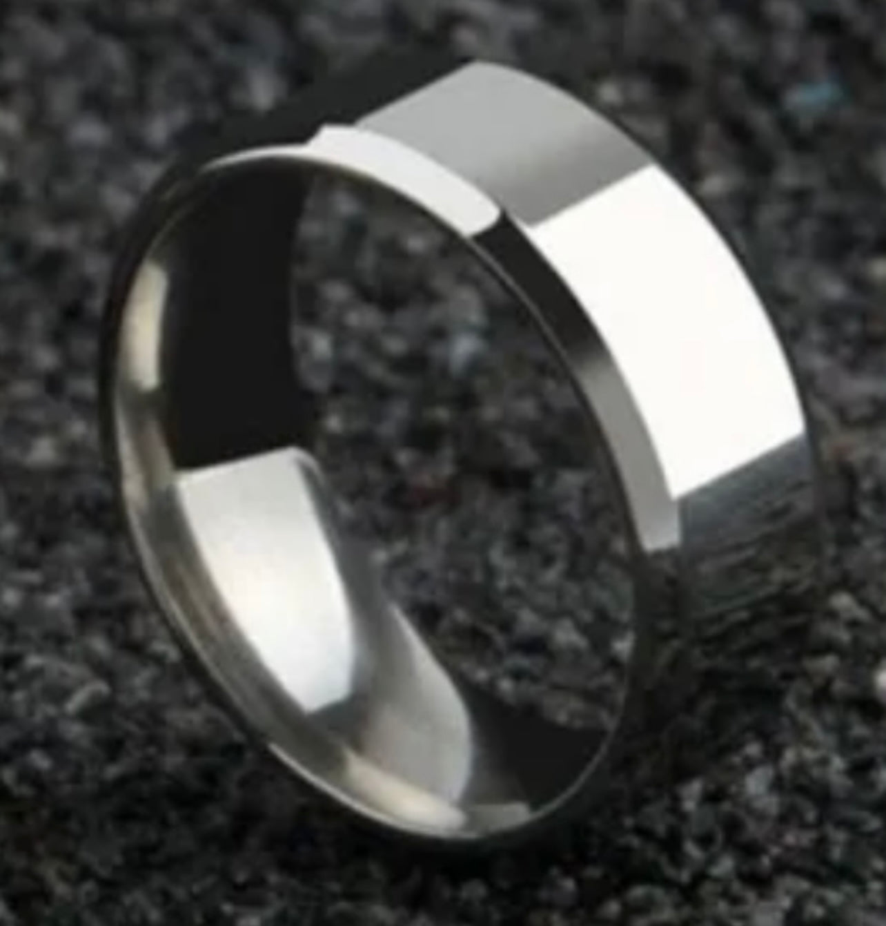 Men’s Titanium Ring - Black or Silver - 1 Pcs - Size 10 - Great Quality Item - Bling Ring - Auzunuti Gift Store / Necklaces, Rings and Bracelets;